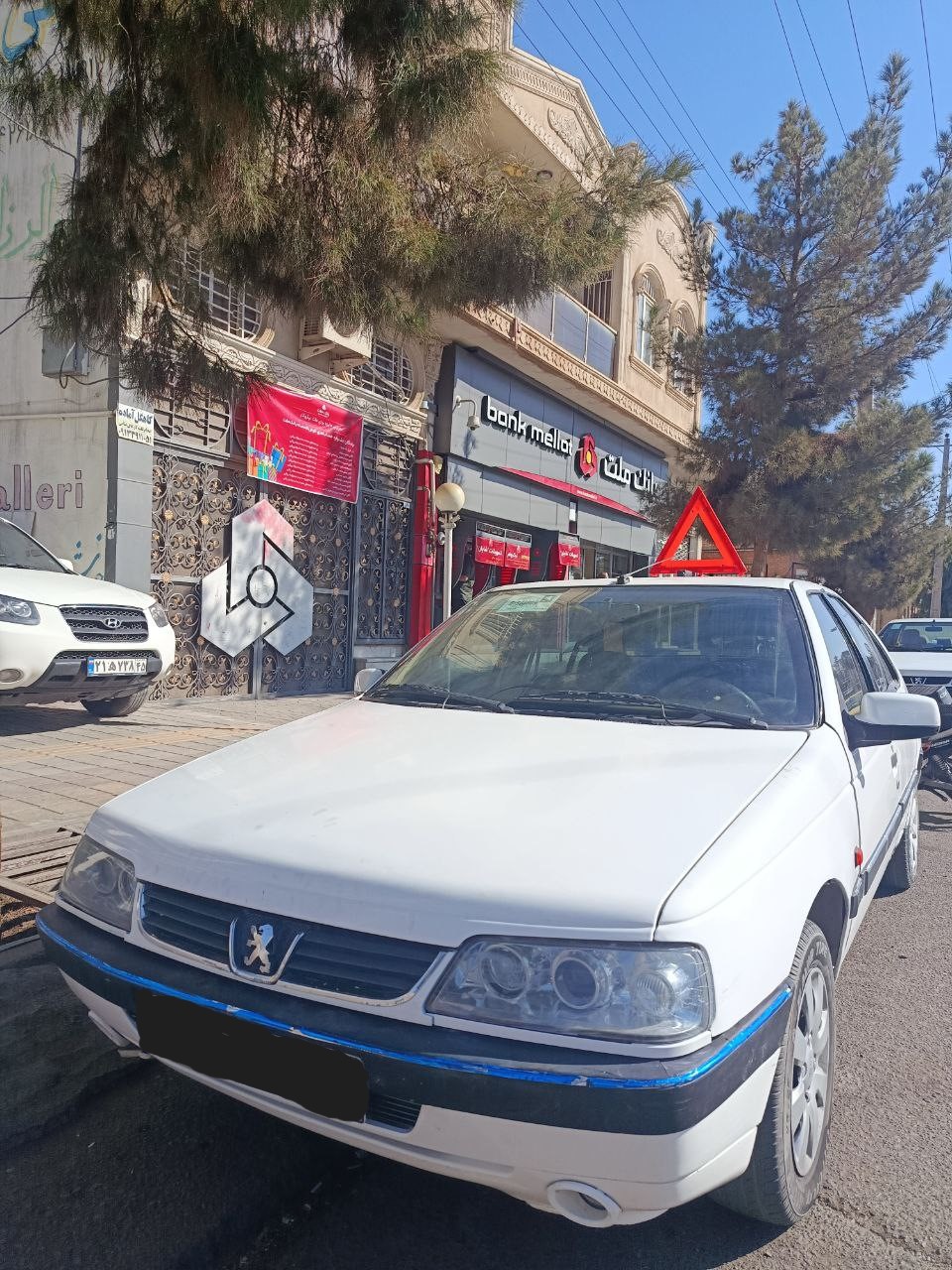 پژو 405 SLX  سفید مدل 89 اقتصادی